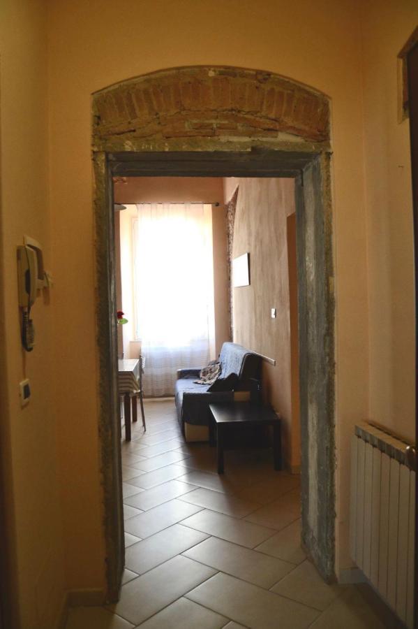 Appartamento Centro Citta Free Private Car Parking Livorno Exterior photo